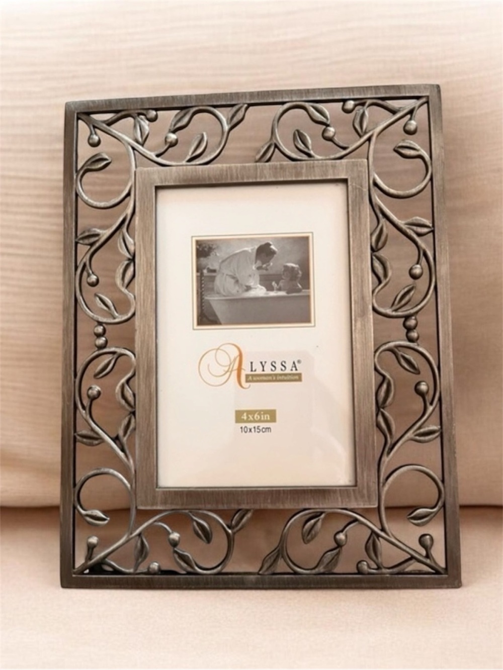 Vintage ornate silver color frame for 4”x6” photo